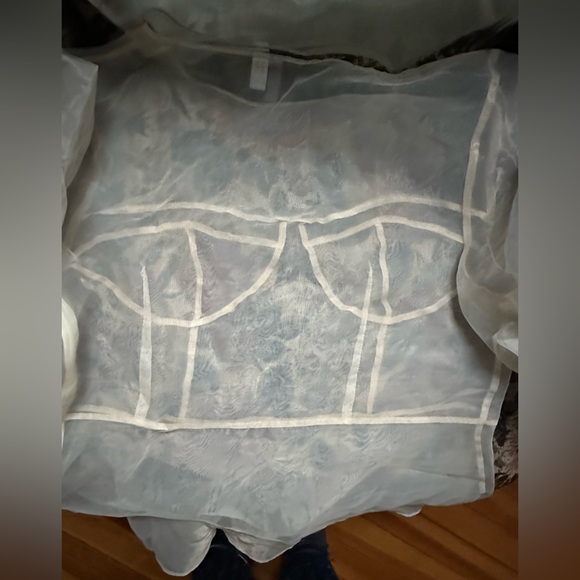 ASOS Design sheer organza short sleeve top with stitch detail - NWOT - Picture 6 of 9